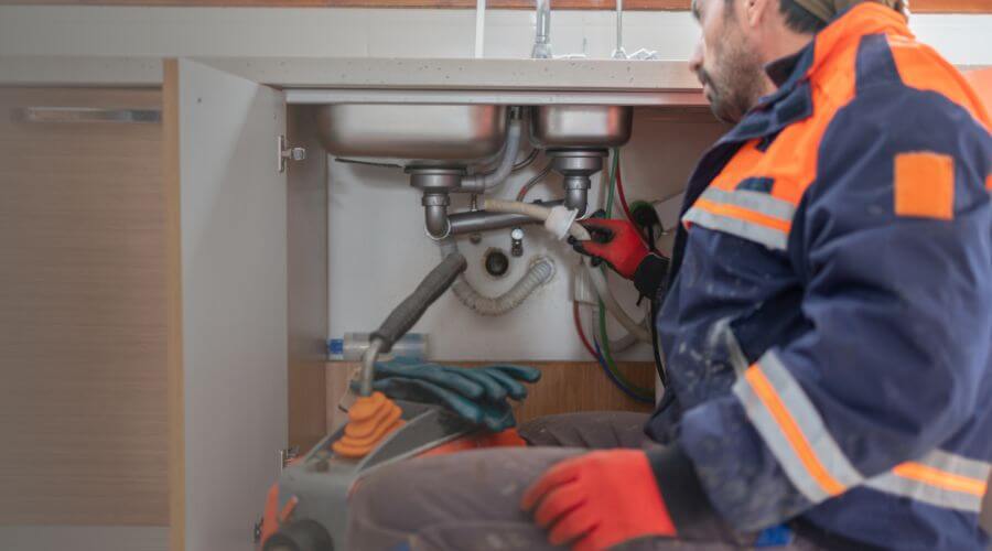 Professional tankless water heater installation services in Ottawa Lake, MI